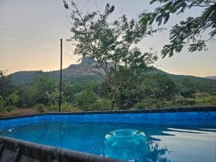 DK VILLA ALL SIDE MOUNTAIN SETTLED VILLA Villa in Maharashtra