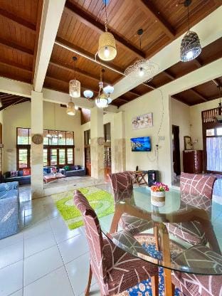 The Ayesha Villa 2 Villa in Cisarua
