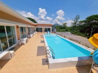 บ้านครูตุ้ม พูลวิลล่า เชียงคาน  Villa in Vientiane Province, Laos
