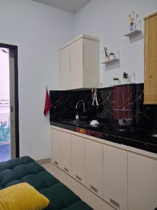 Klidon inn villa jogja jl. kaliurang km. 12.5  Villa in Special Region of Yogyakarta