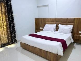 Aarna Villa nr Valvan Dam Villa in Lonavla