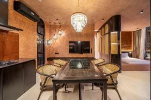Fengshui V7 - Stylish 1BR with Pool, Kitchen&Patio - Ungasan's Best Villa in Kuta