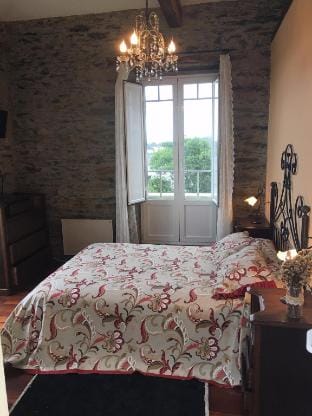 Indiana Colonial Style House Villa Auristela Villa in Asturias