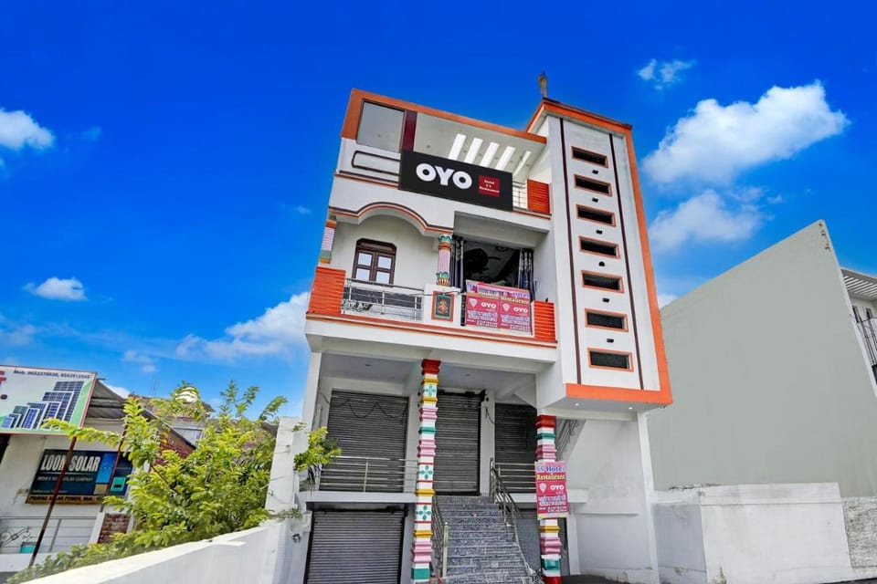 SPOT ON S S HOTEL & RESTAURANT Hotel in Uttar Pradesh