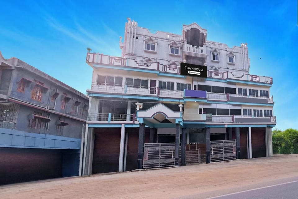 Super Townhouse Gauhati University Formerly The Silver Stone Hotel in Bangladesh