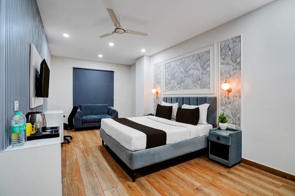 Townhouse Oak Sector 18 Metro Station Formerly Raasha Inn Hotel in Noida