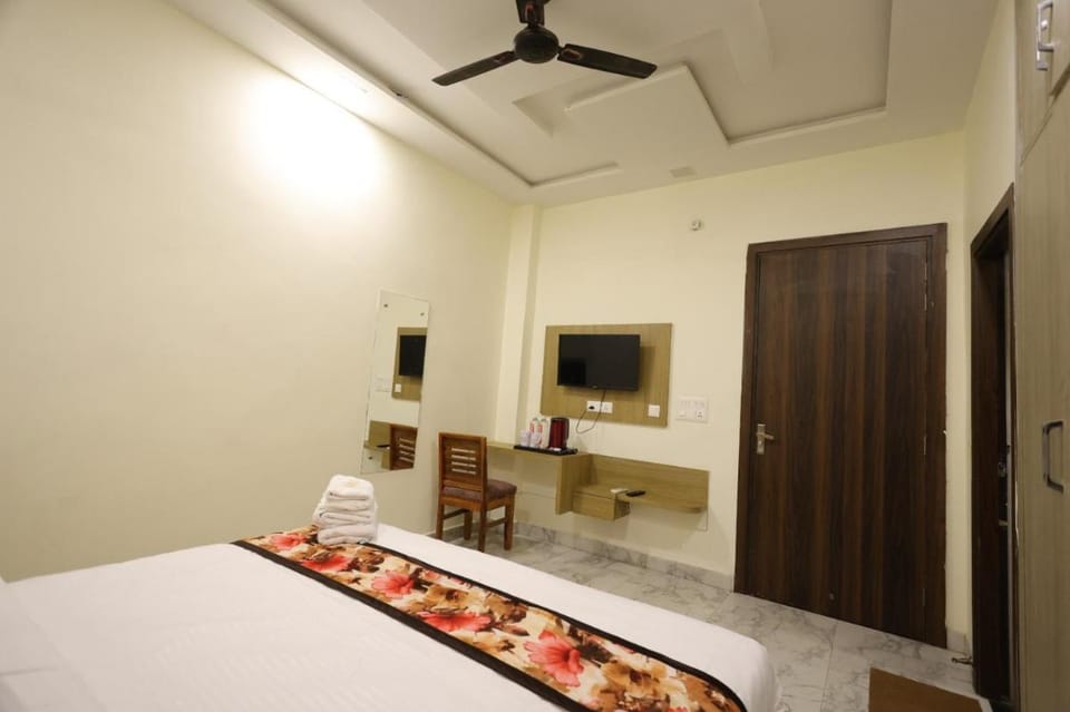 Taj Elevate Hotel Hotel in Agra