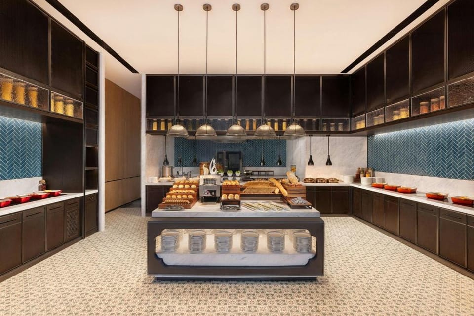 Four Points by Sheraton Guangzhou Bai'e Tan Hotel in Guangzhou