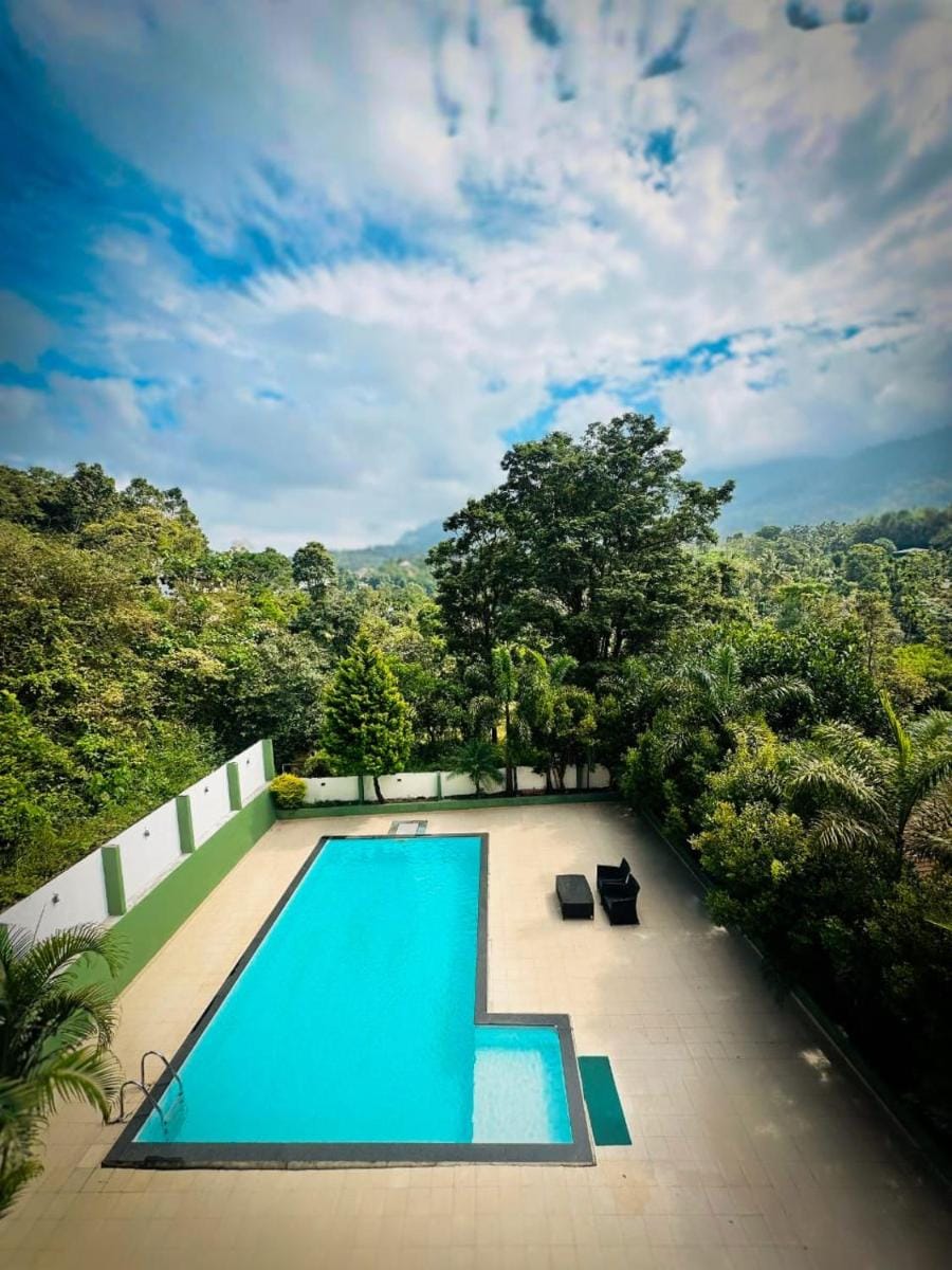 Girassol Serviced Villa Villa in Kerala