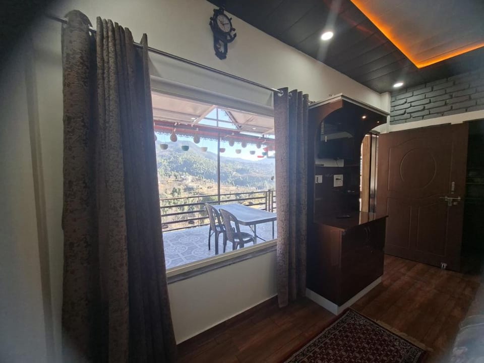 Mount view guest house Bed and Breakfast in Uttarakhand