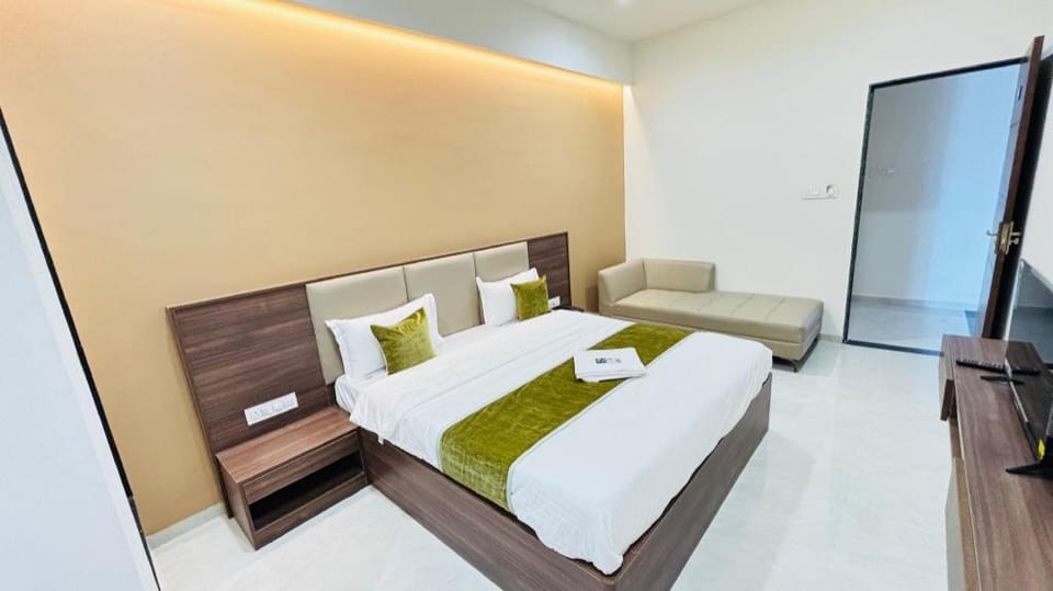 HOTEL ROYAL SKY Hotel in Gujarat