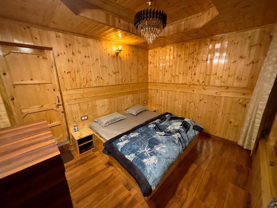 Oh Yaara - Stay n Cafe - Tosh Hotel in Himachal Pradesh