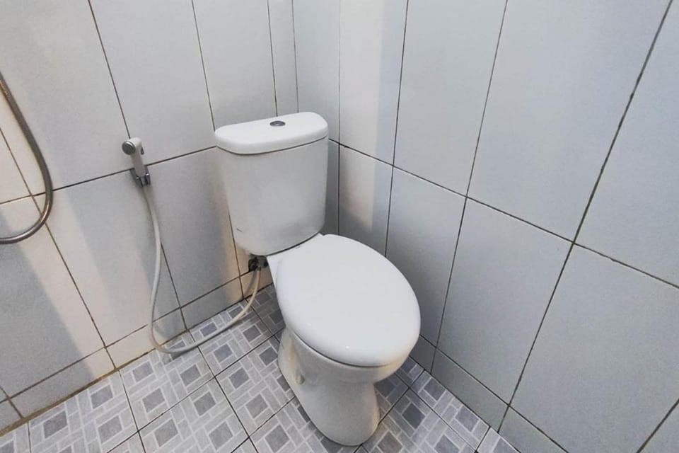 OYO 95106 A Homestay Syariah Hotel in Indonesia