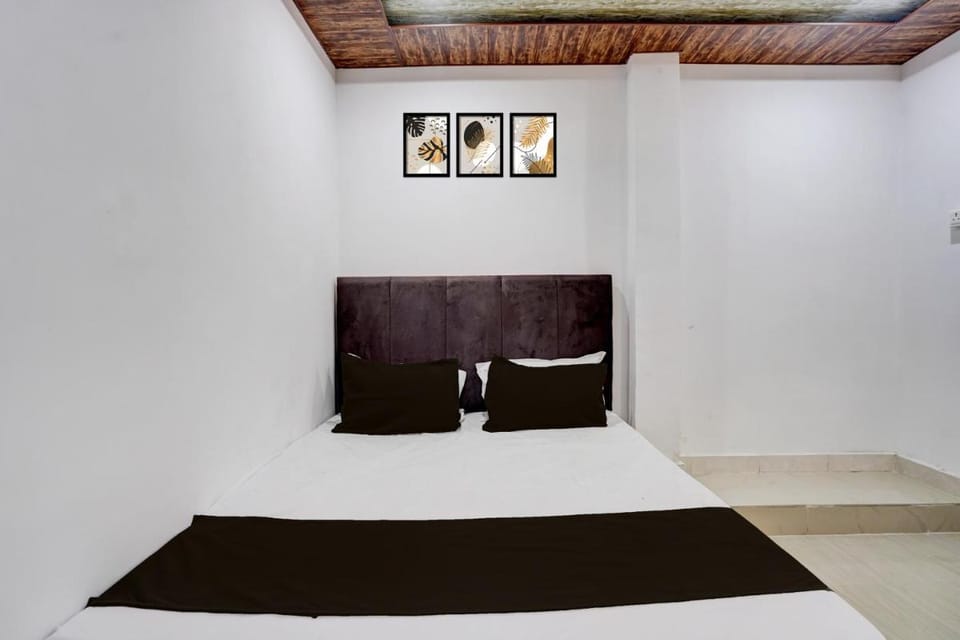 Hotel O Vinayak Hotel in Uttar Pradesh