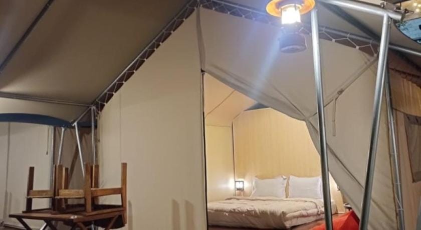 Royal Mulia Glamping by MaPan atroomS Hotel in West Java