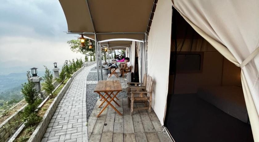 Royal Mulia Glamping by MaPan atroomS Hotel in West Java