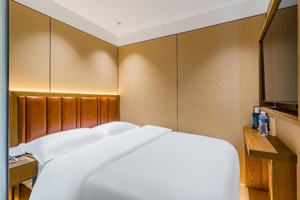 Taisho Hotel (Beijing Zhongguancun Dazhongsi Subway Station Branch) Hotel in Beijing