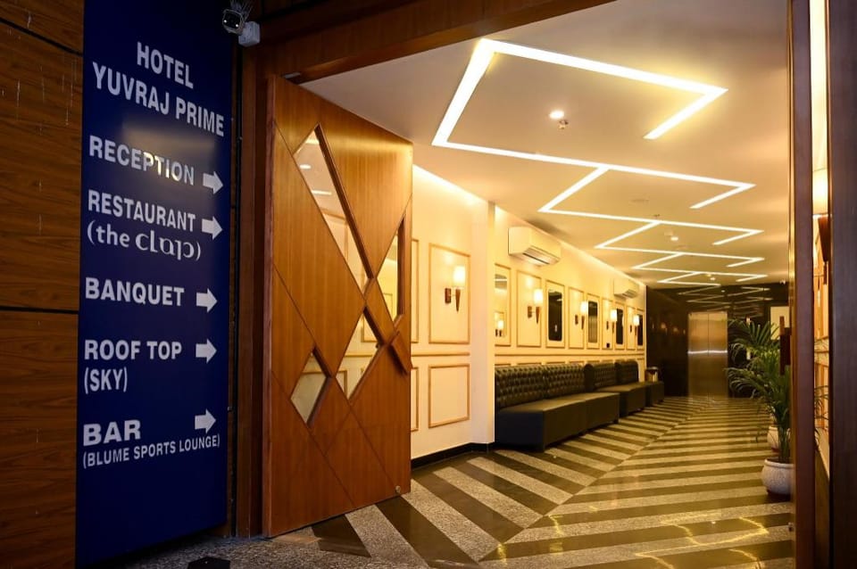 Hotel Yuvraj Prime Hotel in Jaipur