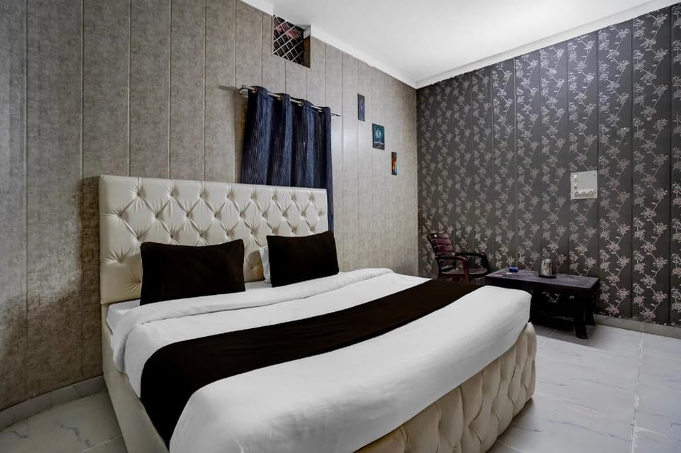 SPOT ON Green View Homestay Hotel in Dehradun