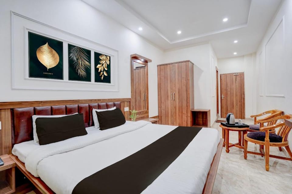 Townhouse Awleshpur Crossway Varanasi Formerly Ganga Vatika Hotel in Varanasi
