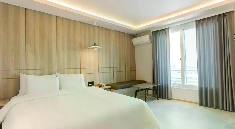 Brown Dot Seocheon Branch Hotel in South Korea
