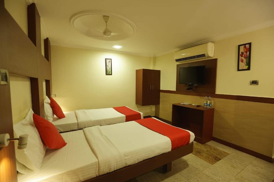 Everest Park Residency Hotel in Tamil Nadu