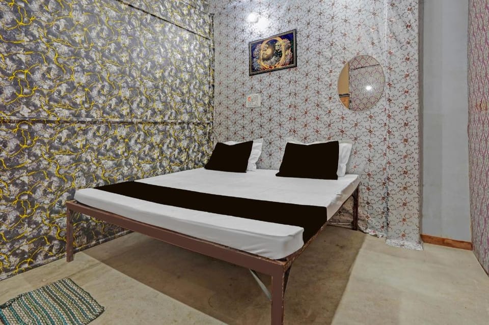 SPOT ON Prayag Niwas Hotel And Restaurant Hotel in Uttar Pradesh