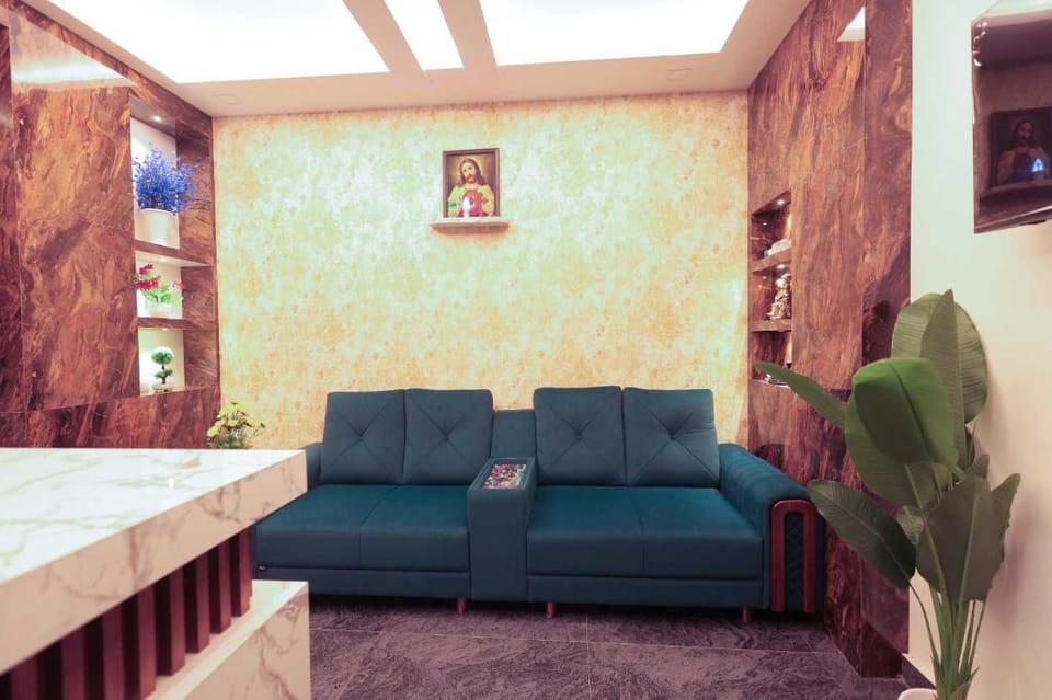 Townhouse Adoor Bus Terminal Pathanamthitta Formerly Apsara Tourist Homes Hotel in Kerala