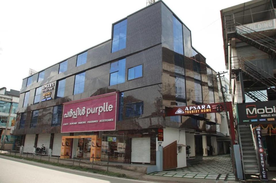 Townhouse Adoor Bus Terminal Pathanamthitta Formerly Apsara Tourist Homes Hotel in Kerala