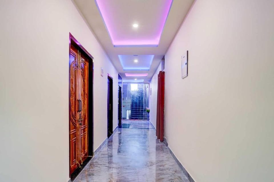 POP 84163K Hayat Hill Top Hotel in India