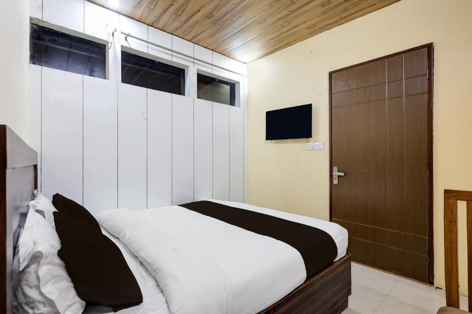Super Hotel O Uttaranchal University Dehradun Hotel in Dehradun
