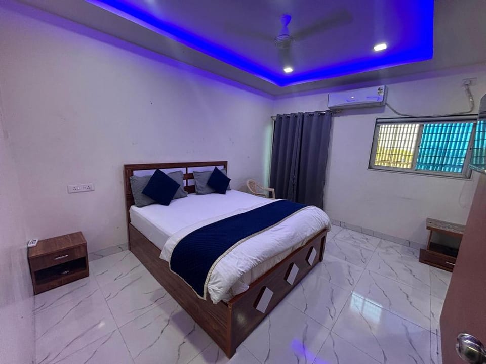 POP 84126H Kavya Lodge Hotel in Maharashtra