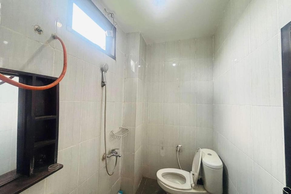 OYO 95097 Griya Asri Guest House Hotel in Special Region of Yogyakarta