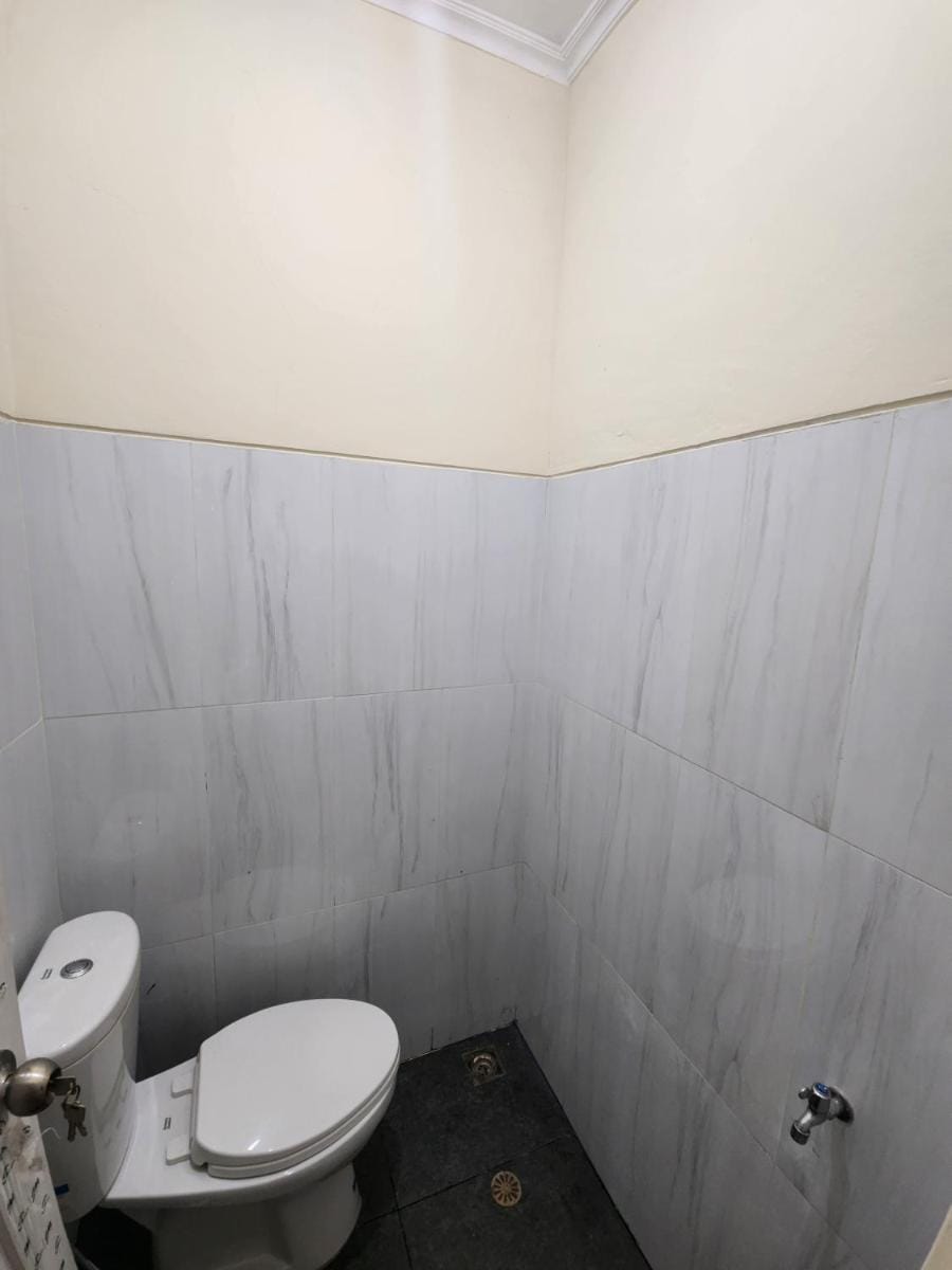 OYO 95107 Green Homestay Near Ubaya Hotel in Surabaya