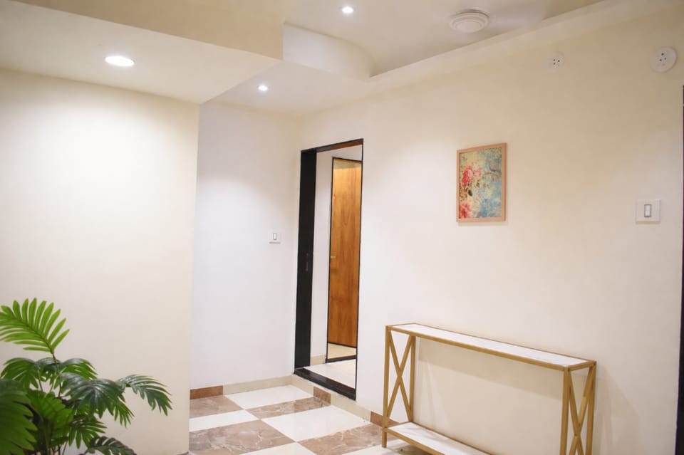 Raw Leaves Hotel in Gujarat