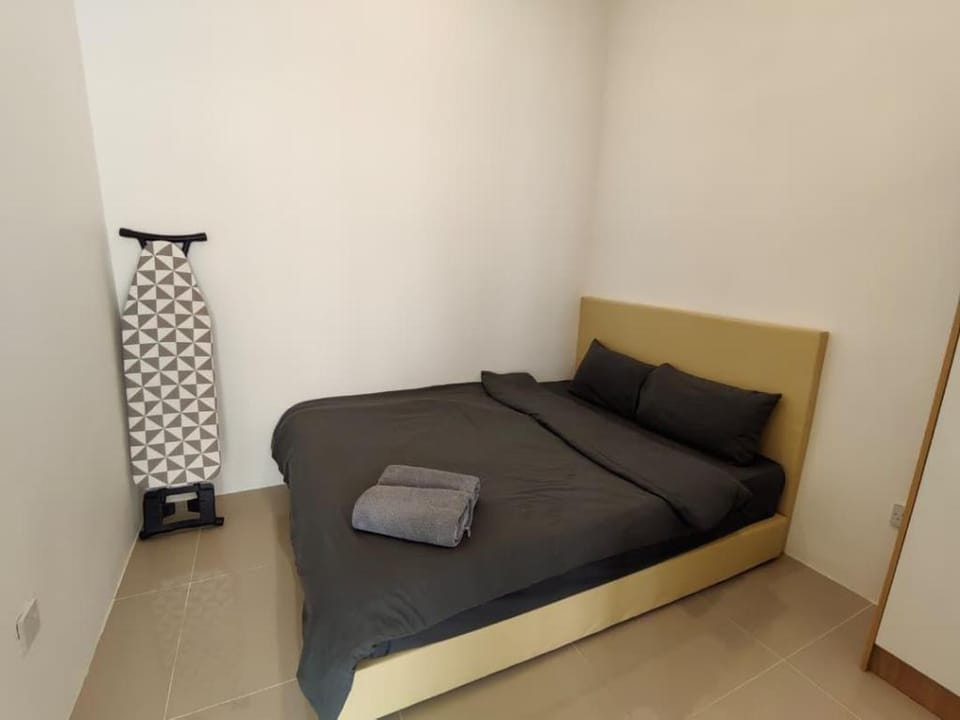 2 Rooms, 1ACC Service Apartment 42 (Up to 6 Pax) Vacation rental in Sabah