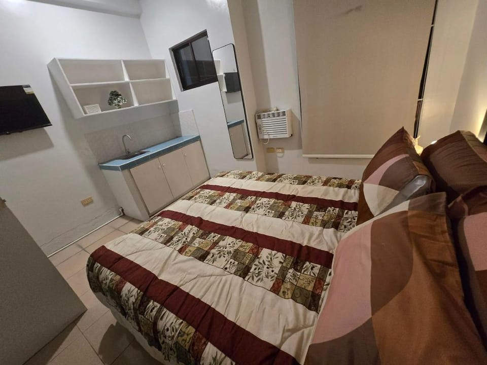 SLEEP HOMETEL Hotel in Naga