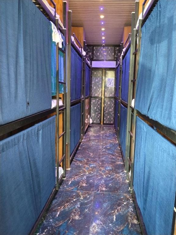 Bhumi Dormitory Hotel in Mumbai