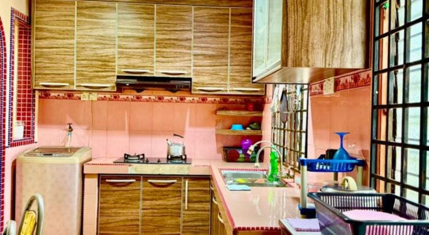 Homestay Selesa KKI 2 Guest House Hotel in Terengganu, Malaysia