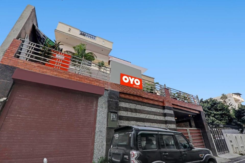 Hotel O 704048 Hotel Wills international Hotel in Lucknow