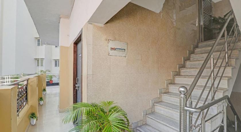 Hotel O 704048 Hotel Wills international Hotel in Lucknow