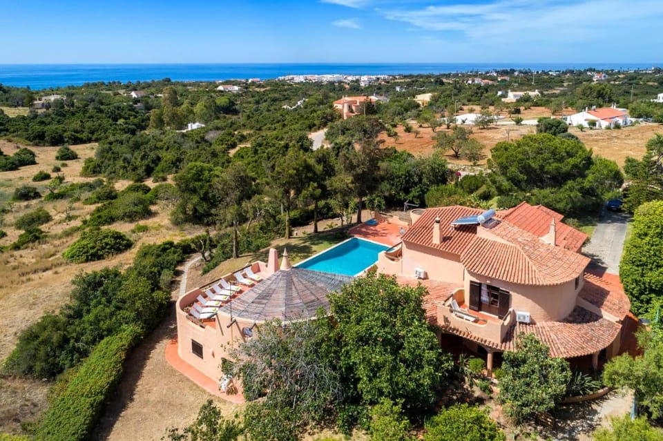 Villa Monte Novo (AM) Apartment in Lagoa