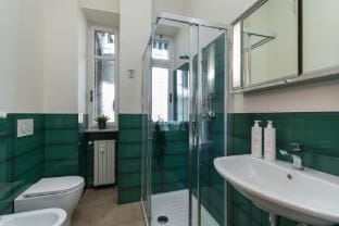 Elegante e raffinato in zona Crocetta by Wonderful Italy Apartment in Turin