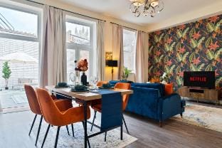 Spacious Luxury City Apartment w/ Terrace Apartment in Canterbury