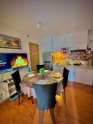 Relaxing 2 BR 1 BTH Riverside View @ 8 Spatial Dvo Apartment in Davao City