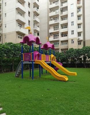 E Globe|4BR Retreat|Near Taj Mahal Agra |Homeyhuts Apartment in Agra