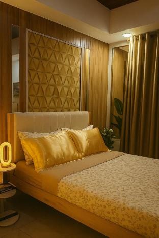 Azure 1BR Luxury | Beachfront View + Netflix +NAIA Apartment in Paranaque