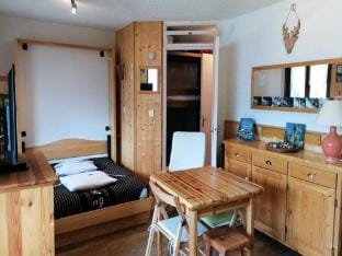 Studio for 5 People Apartment in Uvernet-Fours