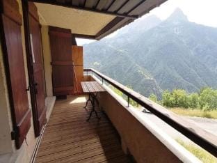 Studio for 5 People Apartment in Uvernet-Fours