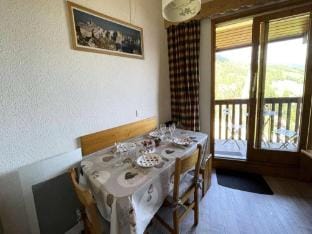 Apartment in Mottet with Slope Access Apartment in Les Avanchers-Valmorel